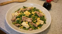 ゴーヤなしでも大満足：豆苗チャンプルーをシャキッと仕上げるコツ